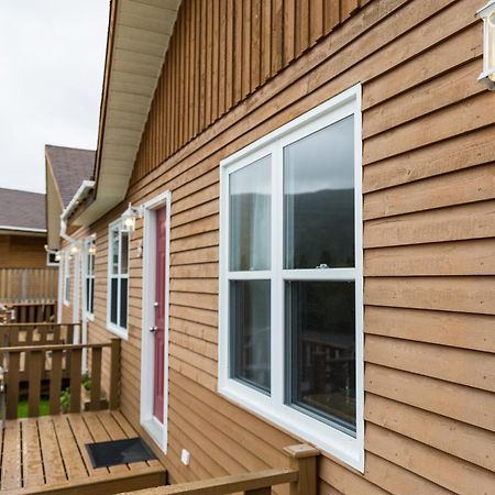 Middle Brook Cottages & Chalets Glenburnie Room photo