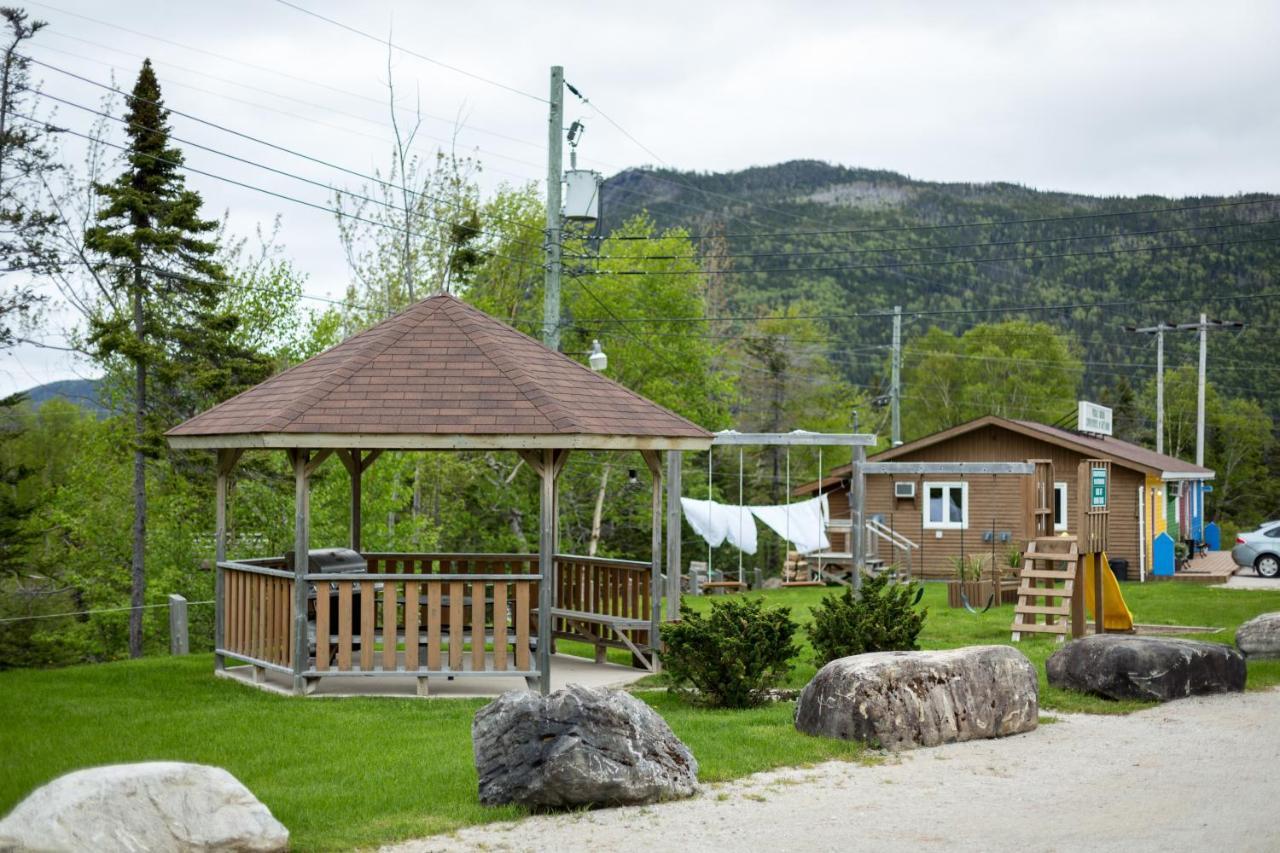 Middle Brook Cottages & Chalets Glenburnie Exterior photo