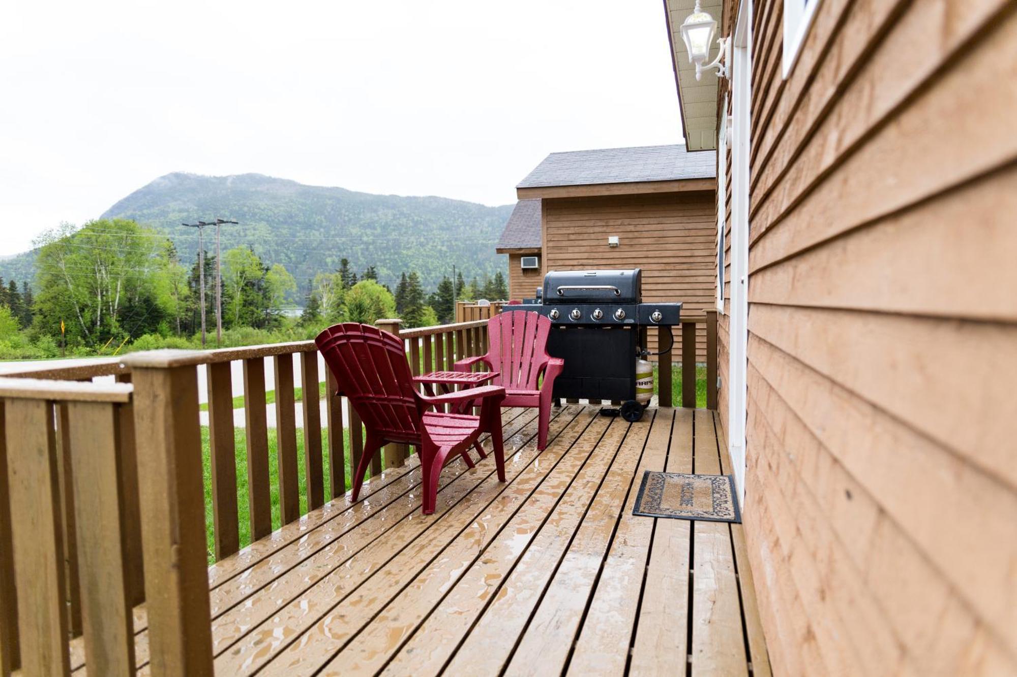 Middle Brook Cottages & Chalets Glenburnie Room photo