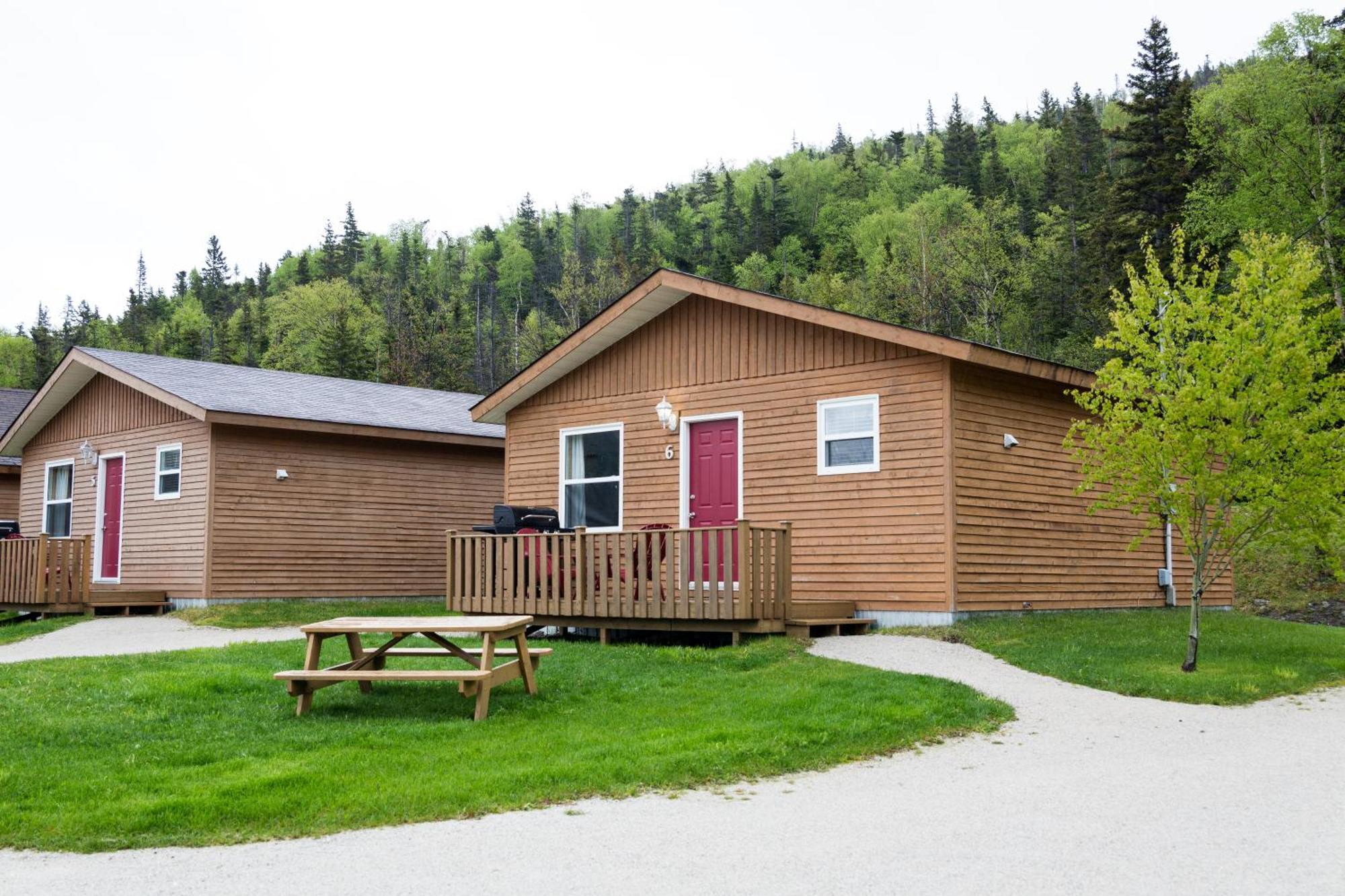 Middle Brook Cottages & Chalets Glenburnie Room photo